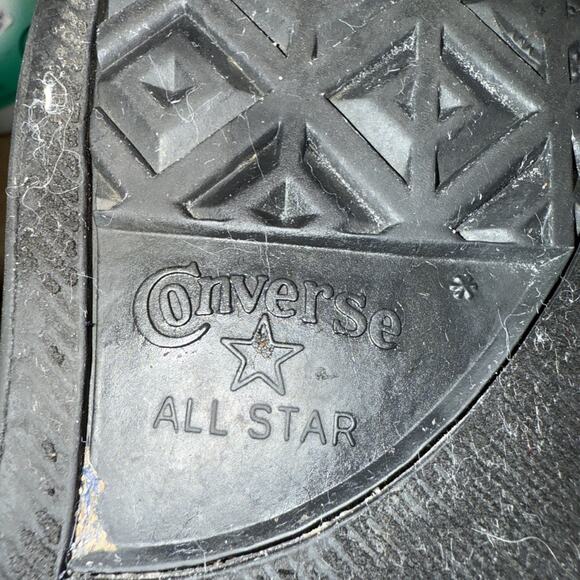 Size 5 - Converse all star Red/Black Shoes - Picture 9 of 9